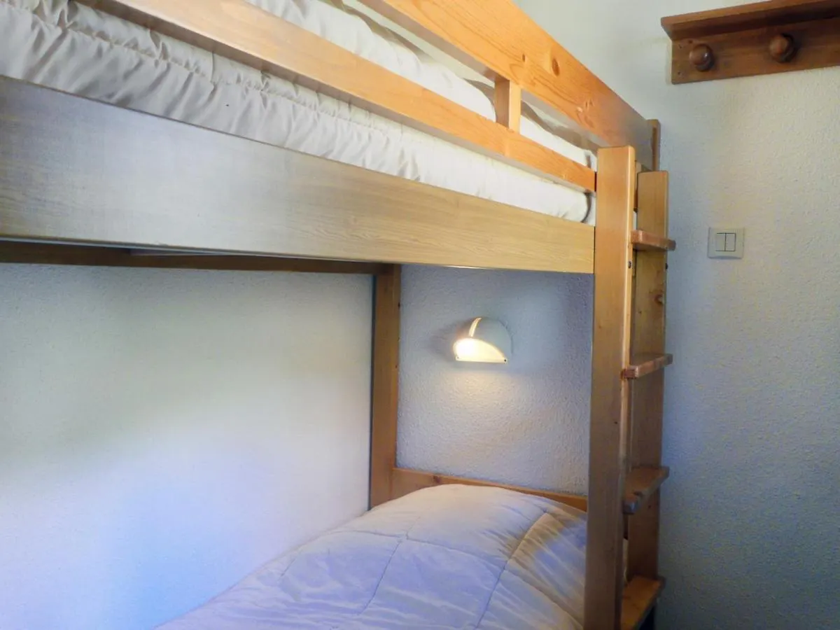Duplex Chatelet Avec Balcon, Proche Pistes Et Commerces - Ideal Famille - Fr-1-182-107 Meribel 0*,  France